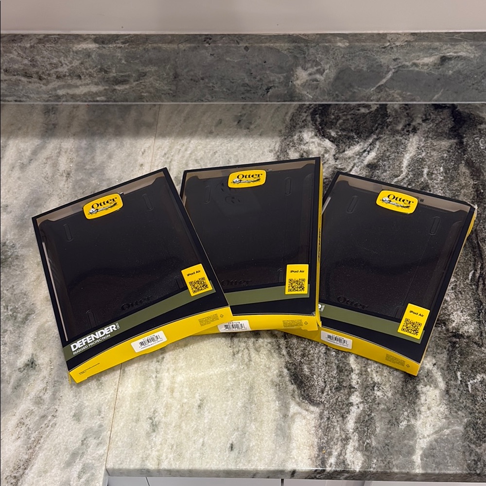 NWT iPad Air Defender OtterBox Case